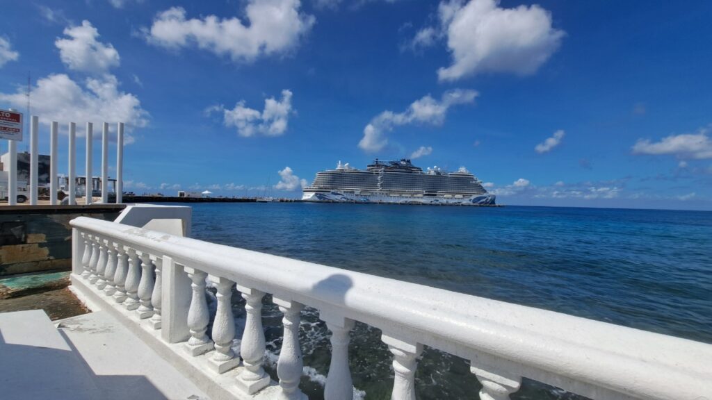 Llega el crucero “Norwegian Prima” por primera vez a Cozumel