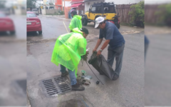 Continúa la limpieza del drenaje pluvial en Tulum