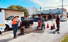 Más de 14 horas trabaja Servicios Públicos en el bacheo de Cozumel