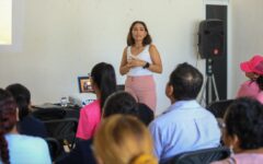 Imparten en Playa del Carmen el curso “Pinktober: Taller de Exploración Clínica de Mama”