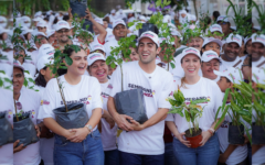 Gino Segura continúa con su compromiso de Sembrar Esperanza