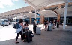 Repuntan hoy las operaciones en el aeropuerto de Cancún: serán 517