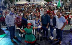 Ana Paty Peralta lleva la magia navideña con las  posadas “Cancún nos une esta Navidad 2024”