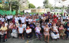 Entrega Verónica Lezama más de 2 mil 500 cobertores a las y los adultos mayores más vulnerables de Quintana Roo