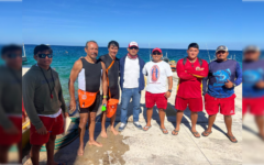 Operativo conjunto pone a salvo a dos personas en Playa Uvas