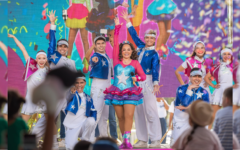 Niñas y niños de Tulum fueron celebrados con el espectacular show de Tatiana
