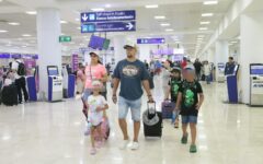 Aeropuerto de Cancún opera 487 vuelos este día feriado