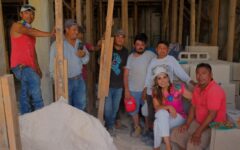 Mara Lezama reconoce que trabajadores de la construcción alzan la grandeza de Quintana Roo y el país