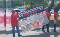 Marchan maestros para reclamar sus derechos laborales