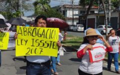Llamado a no dejar las aulas