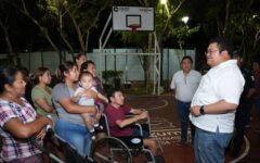 Chacón fomenta la comunidad con la rehabilitación de parques en Altamar