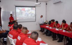 Inicia curso de actualización para el Heroico Cuerpo de Bomberos de Cancún