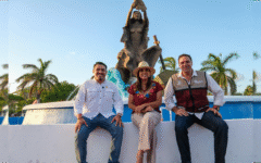 Mara Lezama trabaja en el Parque Renacimiento de Chetumal con el Programa de Limpieza y Rescate de Espacios Públicos