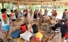 DIF Felipe Carrillo Puerto promueve el bienestar integral de los adultos mayores con actividades recreativas y de hidroterapia