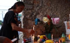 Con profundo respeto: conmemoran Día de la Santa Cruz en FCP