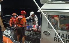 Marina auxilia a turista extranjera tras emergencia médica en crucero frente a Isla Mujeres