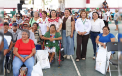 Blanca Merari entrega apoyo alimentario a familias vulnerables