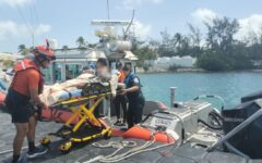 Marina auxilia a mujer con embarazo ectópico en Isla Mujeres
