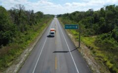 Modernizan carreteras en Quintana Roo
