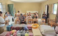Realizan labor social con mayas