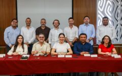 Cierran filas para hacer frente al sargazo en Playa del Carmen