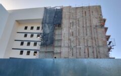 Desarrolladores construyen sin permisos