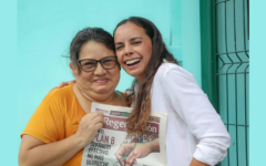 Ana Paty Peralta lleva mensaje de la Transformación a Puerto Morelos