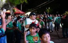 Cozumel celebra triunfo de la Selección Mexicana con fiesta futbolera