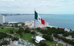 Cancún espera repunte turístico este verano con agenda de eventos