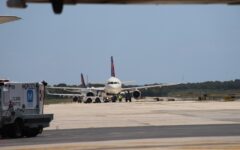 Aeropuerto de Cancún programa 454 operaciones este viernes