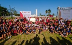 Mara Lezama inaugura pista de atletismo en Chetumal