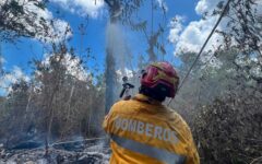 Bomberos aclaran origen del humo que afecta a Playa del Carmen