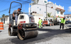 Refuerzan trabajos de bacheo y descacharrización en las SM 100 y 89