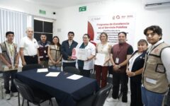 Entregan distintivo de Excelencia en el Servicio Público a unidades de salud de Chetumal