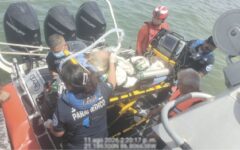 Marina realiza traslado marítimo de emergencia para una paciente de 90 años en Isla Mujeres