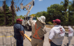Chacón supervisa trabajos de cuadrillas de la CFE