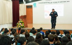 Refuerzan prevención entre jóvenes con plática sobre consecuencias legales