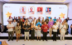 Mara Lezama y Ana Paty Peralta reconocen a 44 estrellas que hacen brillar al turismo de Cancún