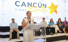 Ana Paty Peralta reconoce a 47 colaboradores turísticos con “Cancún Tiene Estrella”