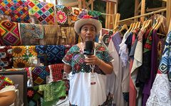 Entre puntadas y tradición, artesanas de Xpichil defienden el valor del bordado maya