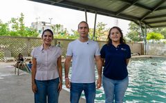 Tulum promueve la aquaterapia y las clases de natación en la alberca municipal