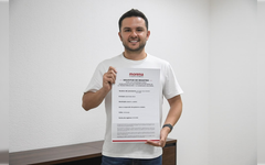 Pablo Bustamante se registra para la Coordinación Municipal de Cancún
