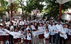 Inaugura Mara Lezama domo en primaria de Cancún
