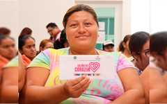 Entregan apoyo del programa social Isleña de Corazón