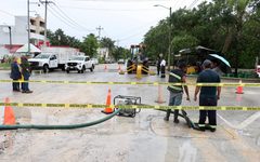 Atienden fuga de agua potable por colapso de tubería en Puerto Morelos