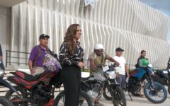 Mara Lezama devuelve nueve motocicletas robadas a sus propietarios en Cancún