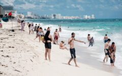 Crece la actividad turística en Cancún y el Caribe Mexicano