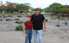 Renueva Ana Paty Peralta pasto sintético de 10 canchas en Cancún