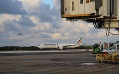Cancún roza las 400 operaciones aéreas con fuerte presencia internacional