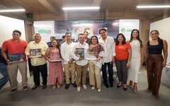 Puerto Morelos presenta libro que reúne la memoria de sus primeros 10 años como municipio